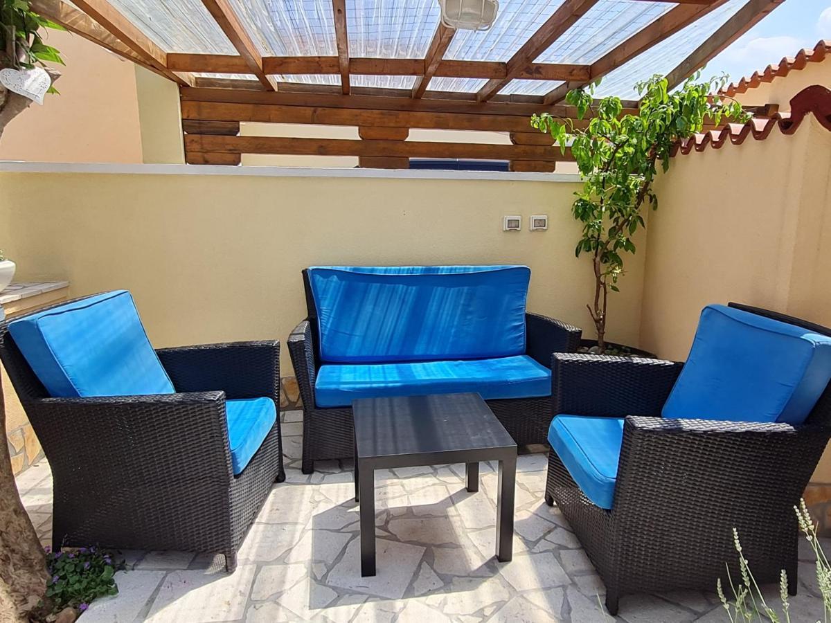 Holiday Home "Mala Kuca " With Heated Pool PUY 외부 사진
