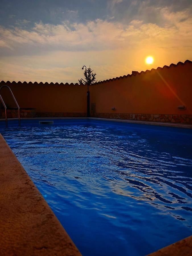 Holiday Home "Mala Kuca " With Heated Pool PUY 외부 사진
